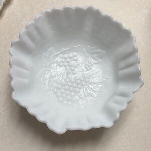 Imperial Vintage Grape Milk Glass Fruit Bowl 10 Inch White Scalloped Edge Bowl